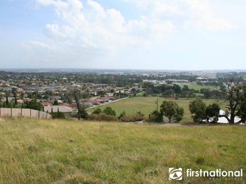 26 Highland Drive, Pakenham VIC 3810