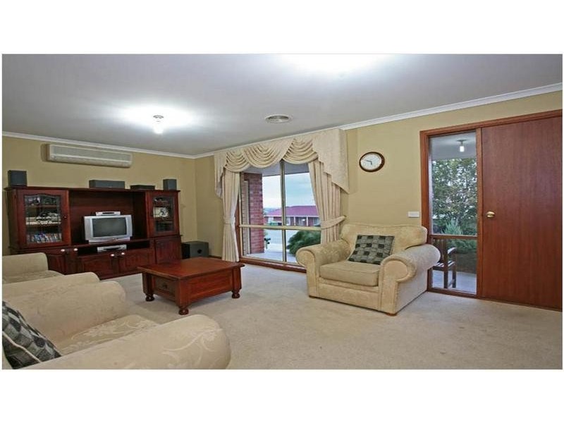 22 Breyleigh Drive, Pakenham VIC 3810