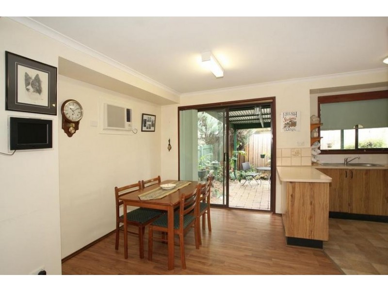 43 Kingston Avenue, Pakenham VIC 3810