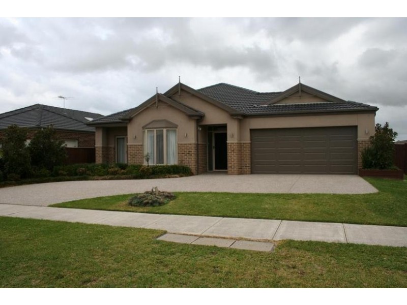 31 Mackellar Street, Pakenham VIC 3810