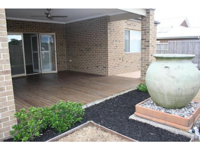 31 Mackellar Street, Pakenham VIC 3810