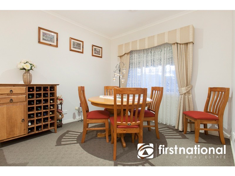 6 Arbour Rise, Pakenham VIC 3810