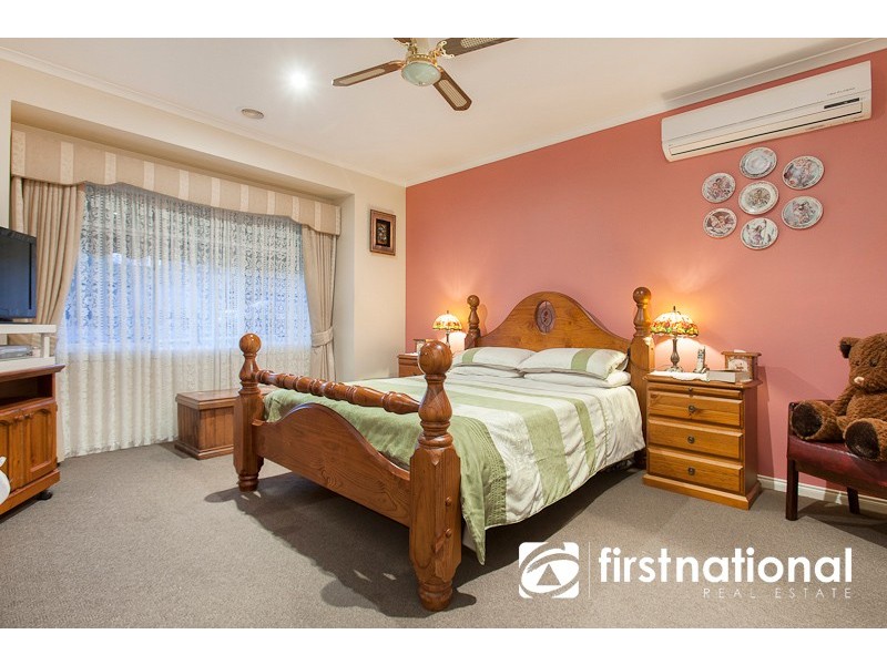 6 Arbour Rise, Pakenham VIC 3810