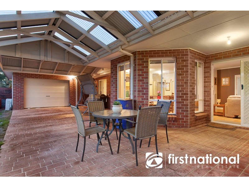 6 Arbour Rise, Pakenham VIC 3810