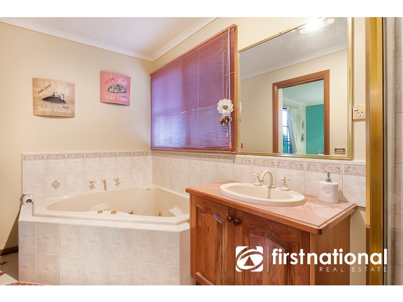 1 Fleming Terrace, Pakenham VIC 3810