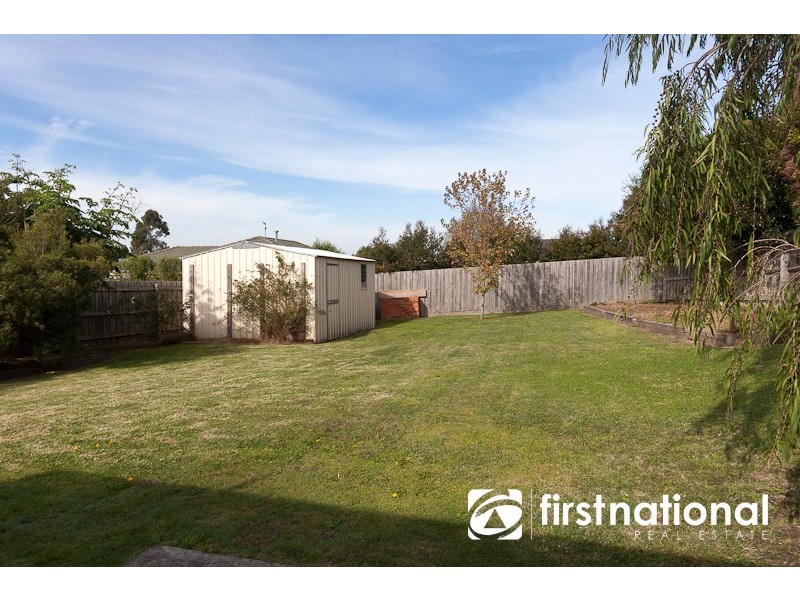 5 Kathryn Close, Pakenham VIC 3810