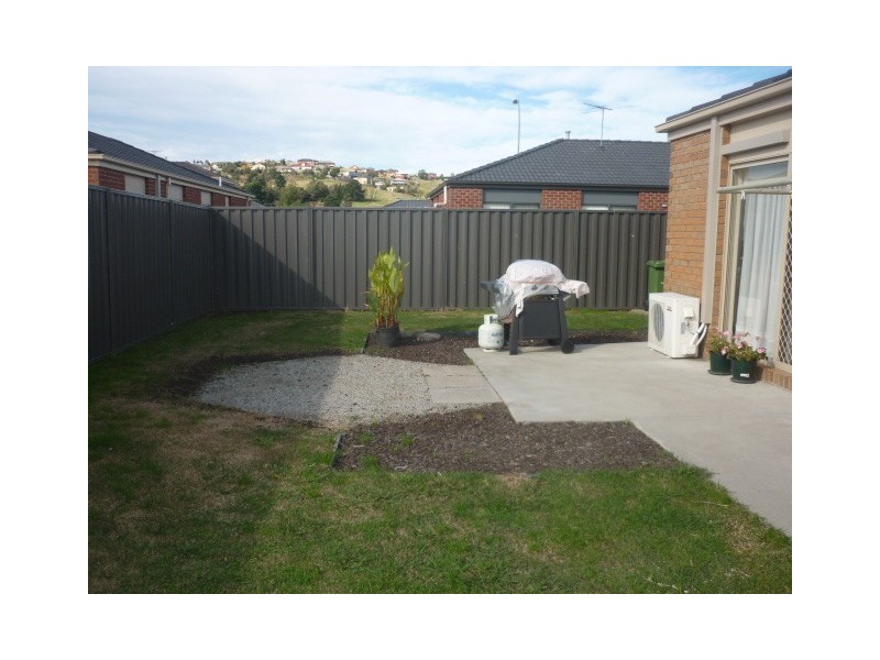 43 Syme Road, Pakenham VIC 3810