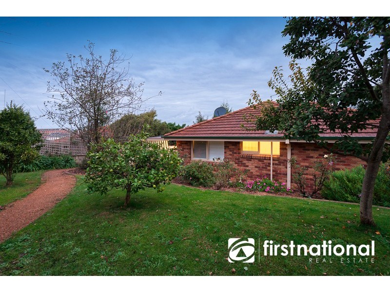 4 Highland Drive, Pakenham VIC 3810