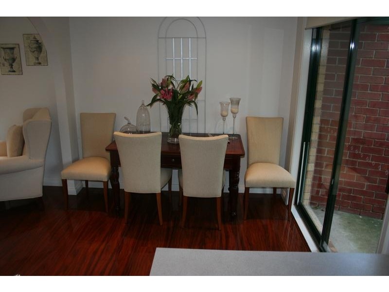 2/7 Dobson Court, Pakenham VIC 3810