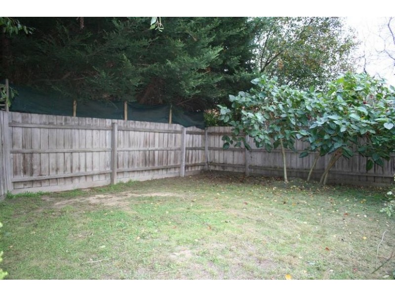 2/7 Dobson Court, Pakenham VIC 3810