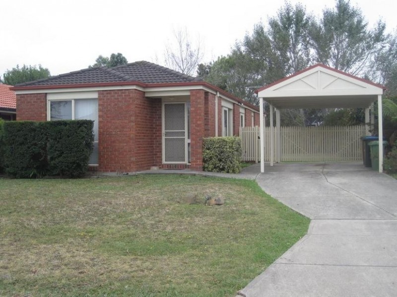 8 Cooney Close, Berwick VIC 3806