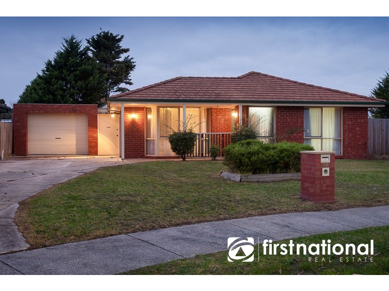 15 Cyprus Place, Pakenham VIC 3810