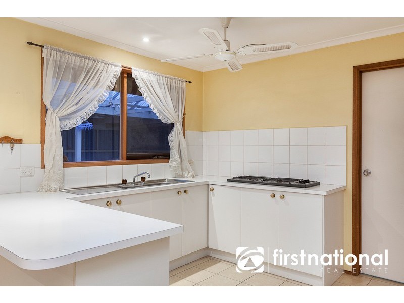 15 Cyprus Place, Pakenham VIC 3810