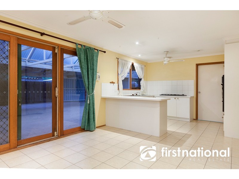 15 Cyprus Place, Pakenham VIC 3810