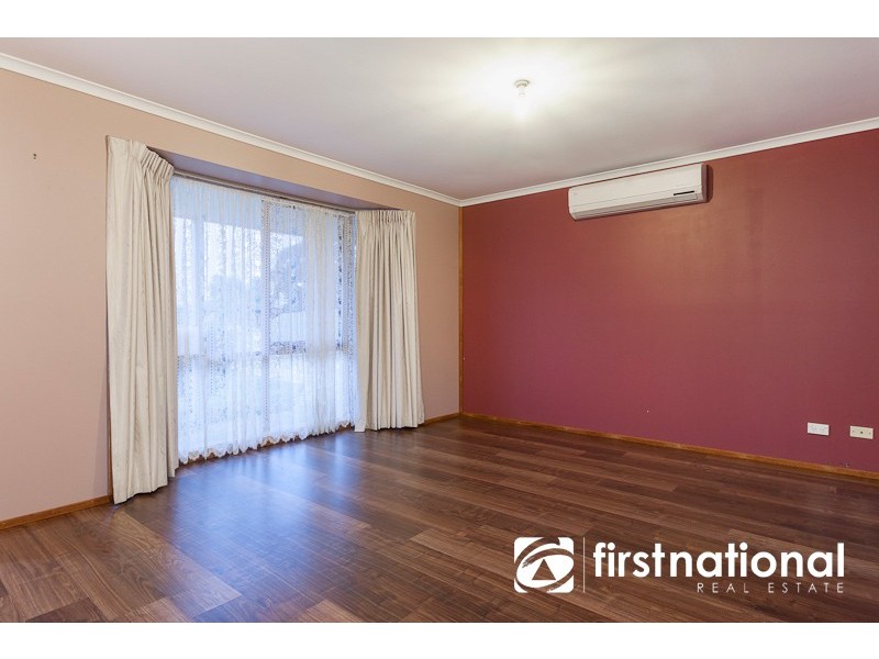 15 Cyprus Place, Pakenham VIC 3810