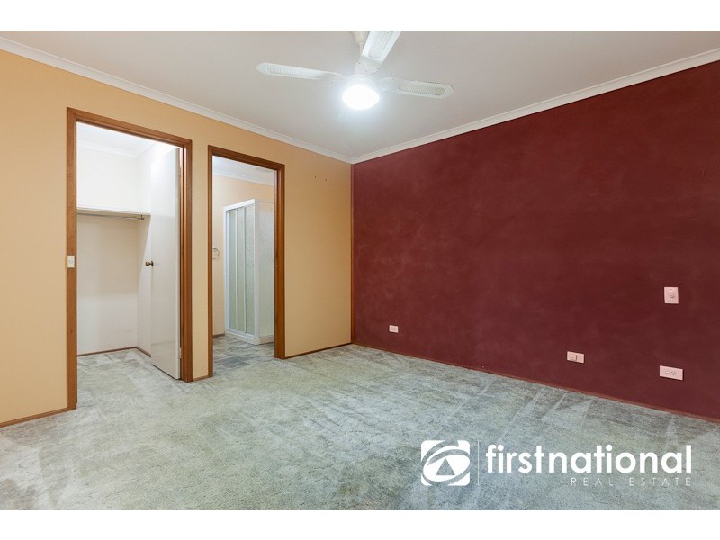 15 Cyprus Place, Pakenham VIC 3810