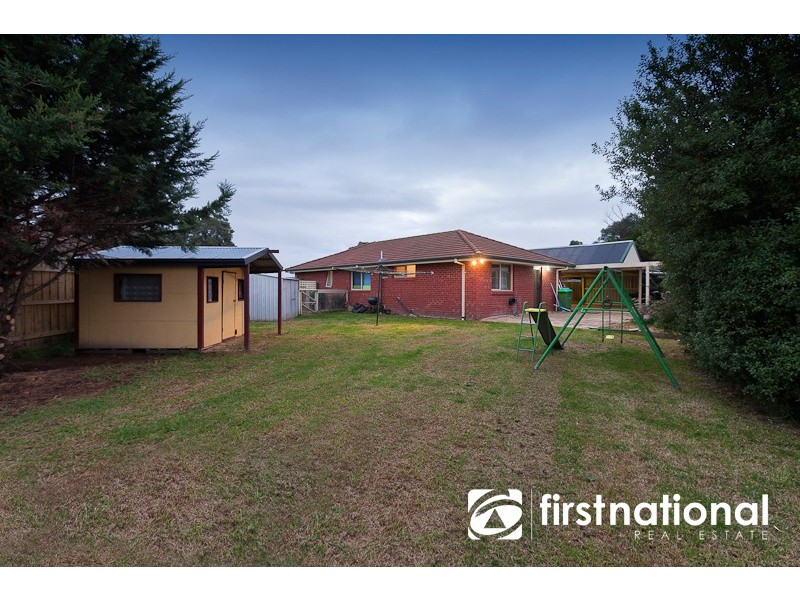 15 Cyprus Place, Pakenham VIC 3810