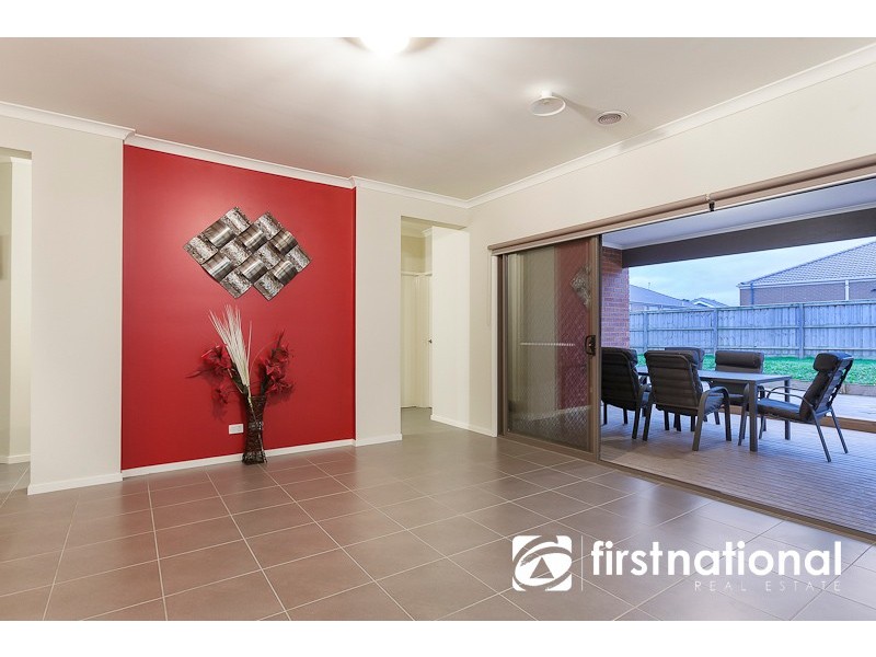 113 Livingstone Boulevard, Pakenham VIC 3810