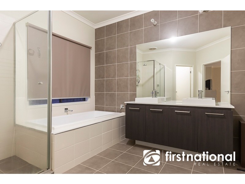 113 Livingstone Boulevard, Pakenham VIC 3810