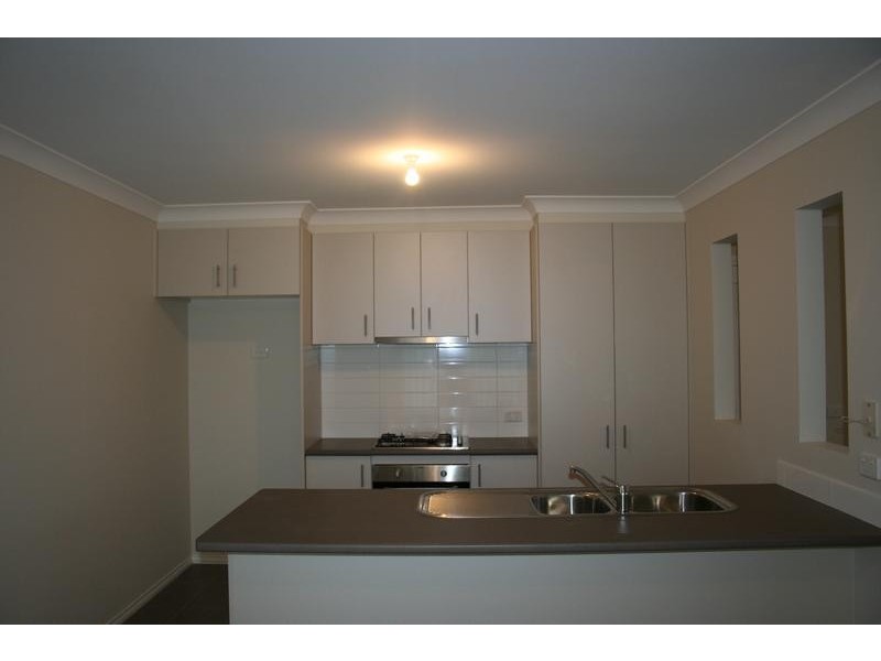 21B Snodgrass Street, Pakenham VIC 3810