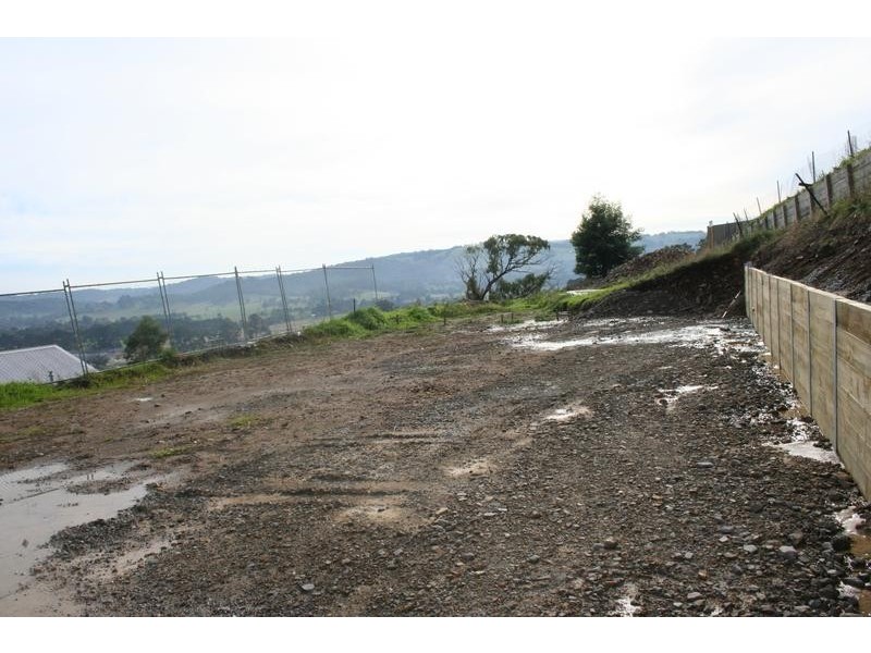 47 Highland Drive, Pakenham VIC 3810