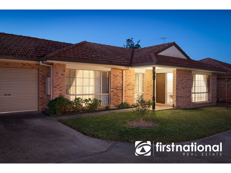 2/36 John Street, Pakenham VIC 3810