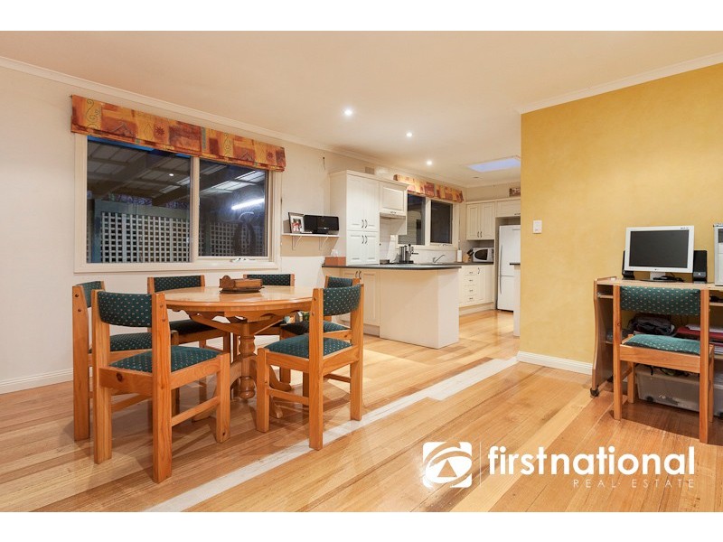 16 Hillside Road, Cockatoo VIC 3781