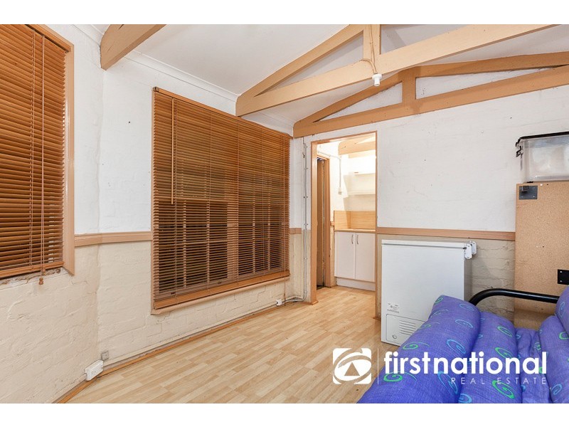 16 Hillside Road, Cockatoo VIC 3781