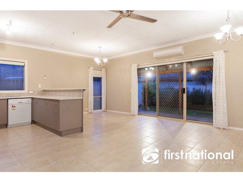 38 Flinders Chase, Pakenham VIC 3810