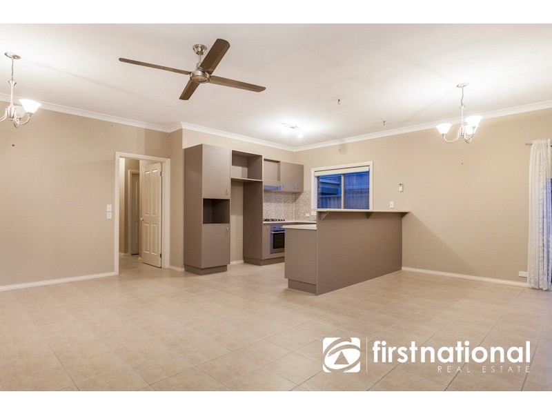 38 Flinders Chase, Pakenham VIC 3810