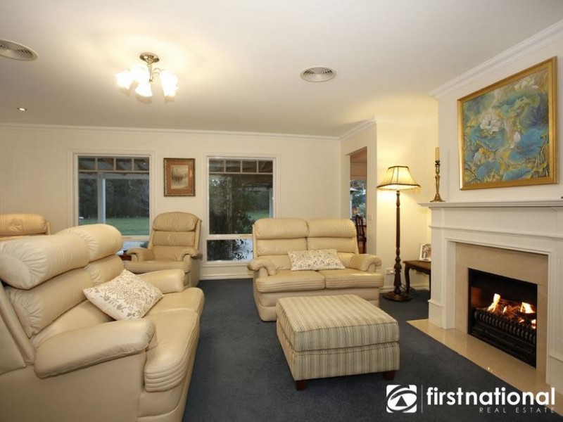 25 Canty Lane, Pakenham VIC 3810