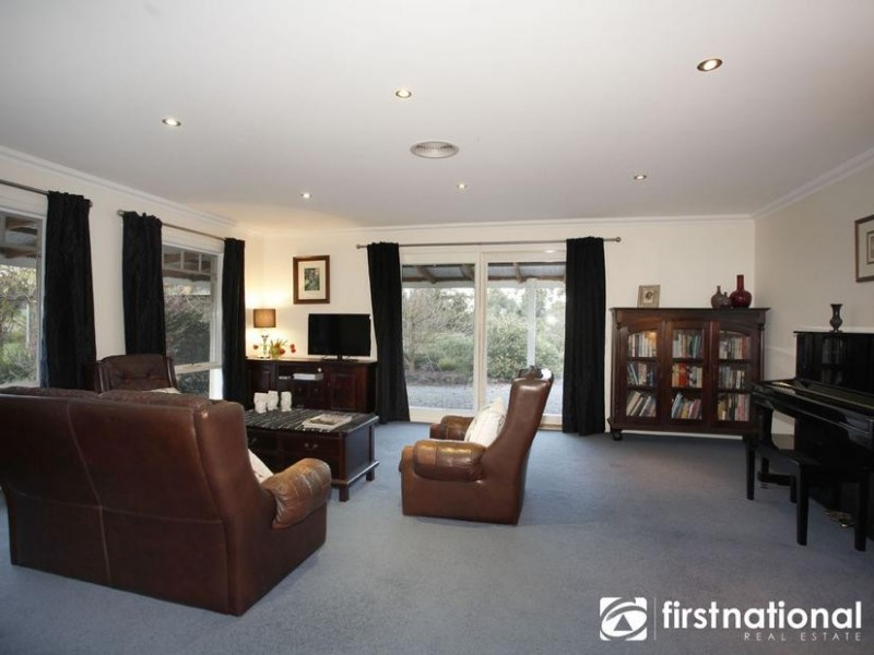 25 Canty Lane, Pakenham VIC 3810