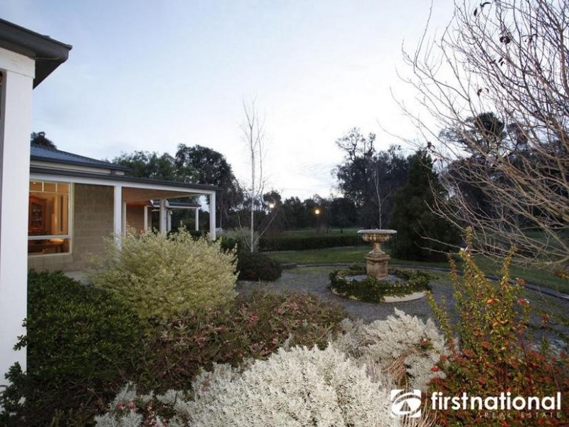 25 Canty Lane, Pakenham Upper VIC 3810