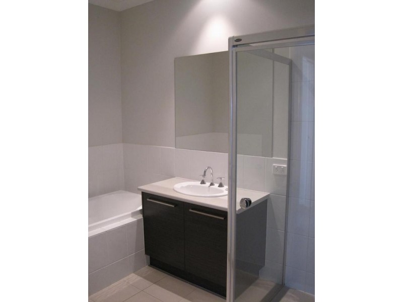 12 Nature Avenue, Officer VIC 3809