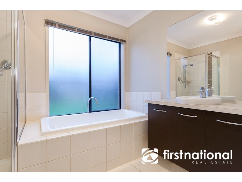 7 Eskdale Court, Pakenham VIC 3810