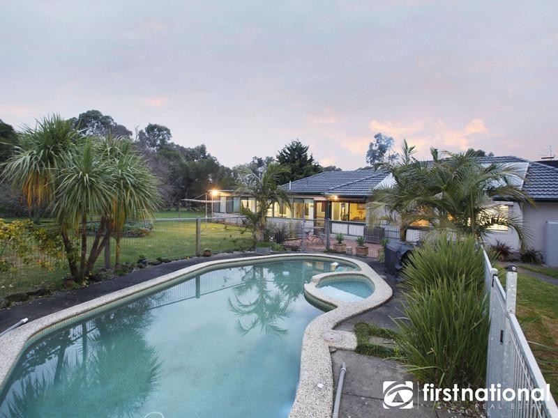 4 Latta Rd, Nar Nar Goon VIC 3812