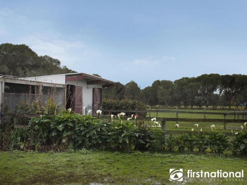 4 Latta Rd, Nar Nar Goon VIC 3812