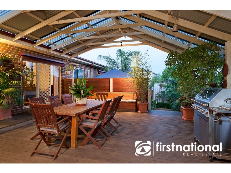 24 Baltaser Drive, Pakenham VIC 3810