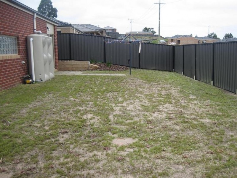 34 Windermere Boulevard, Pakenham VIC 3810