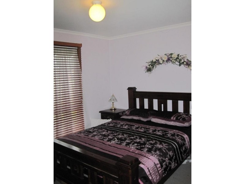 84 Racecourse Road, Pakenham VIC 3810