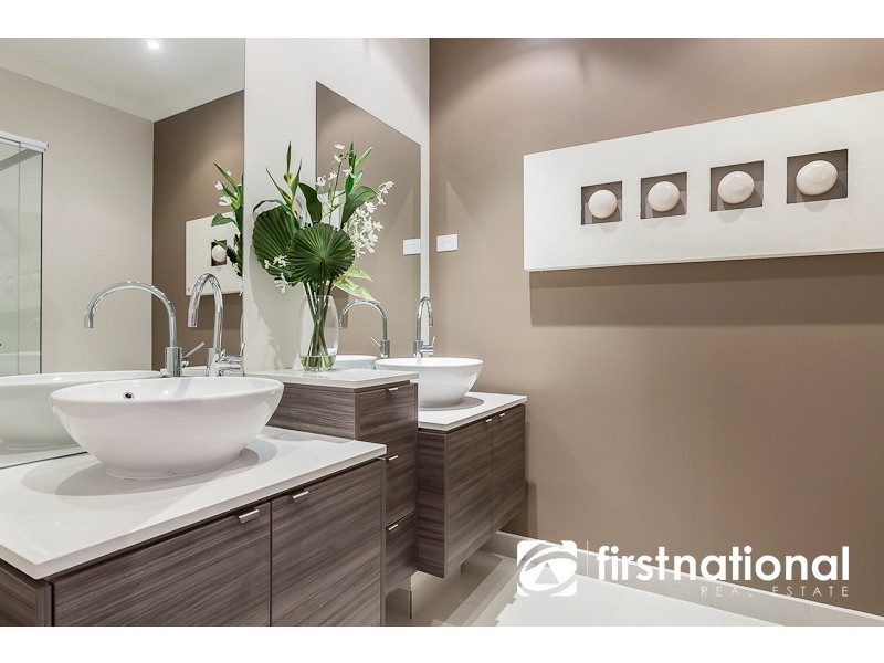 11 Arena Parade, Officer VIC 3809