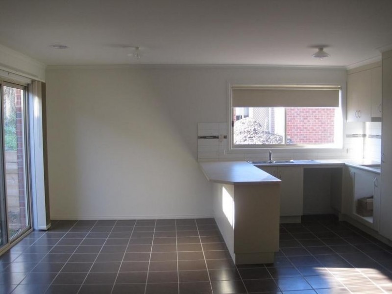 Unit 5, 8 McClenaghan Place, Pakenham VIC 3810