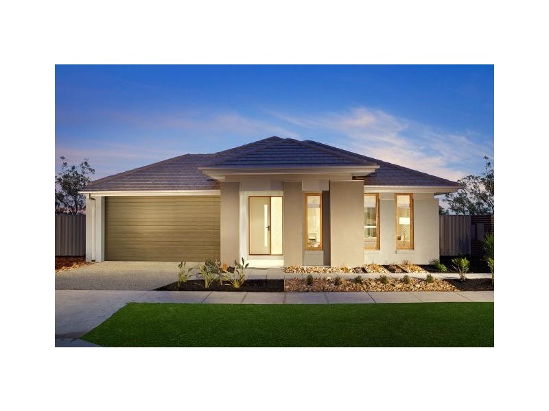 11 Loxton Way, Pakenham VIC 3810