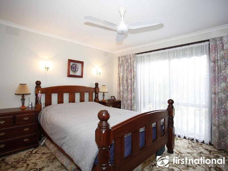 33 Sybella Avenue, Koo Wee Rup VIC 3981