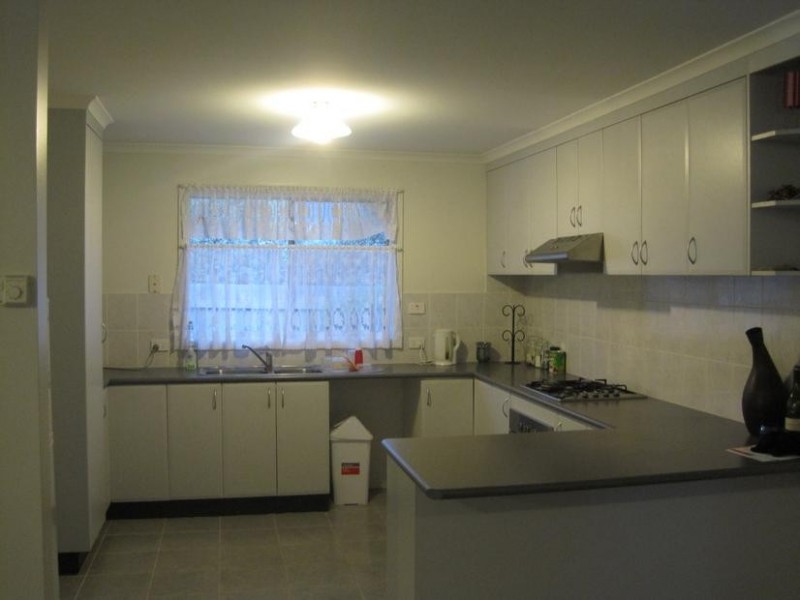 1/8 Broadhurst Road, Pakenham VIC 3810