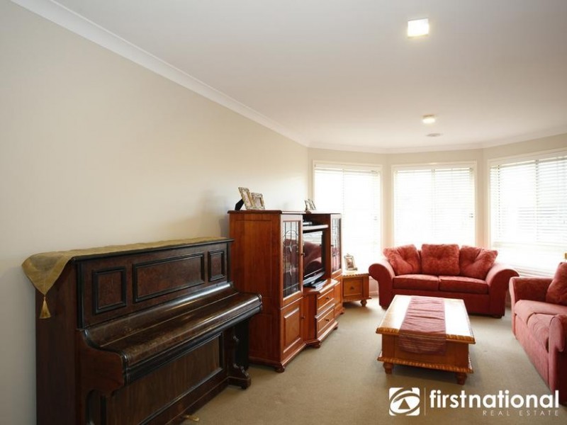 11 Lorikeet Court, Pakenham VIC 3810