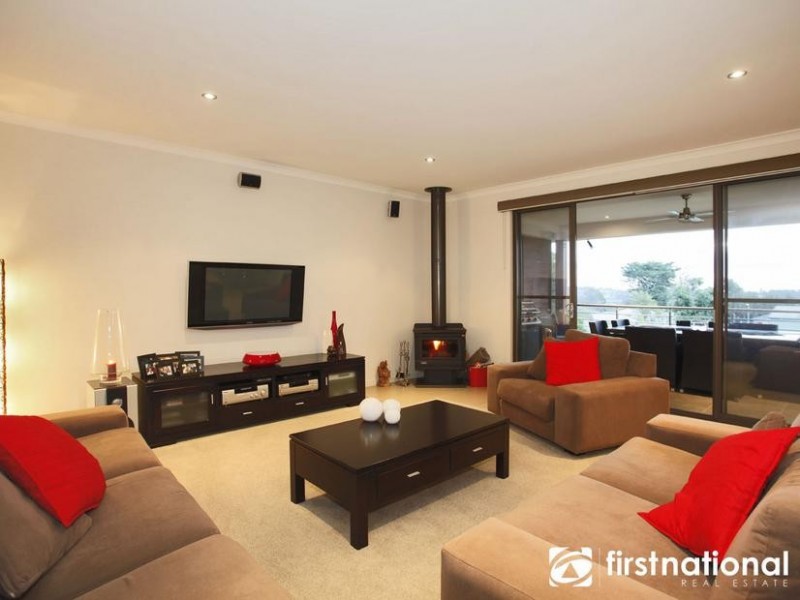 19 Jefferson Road, Garfield VIC 3814