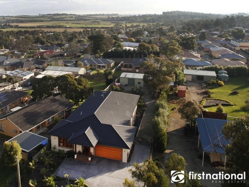 19 Jefferson Road, Garfield VIC 3814