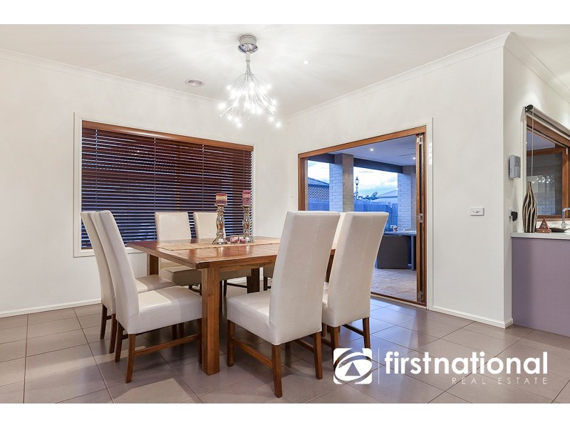 11 Winneke Way, Pakenham VIC 3810