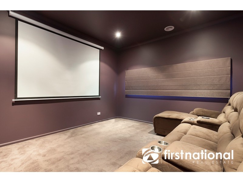 11 Winneke Way, Pakenham VIC 3810